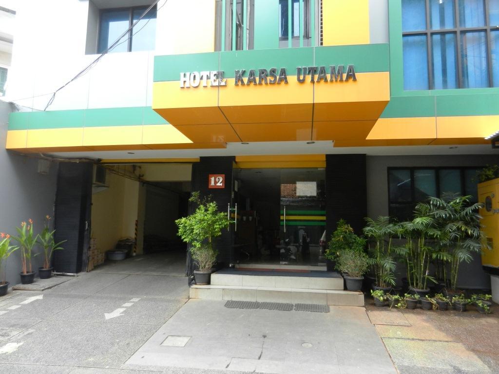 Karsa Utama Hotel Jakarta Exteriör bild